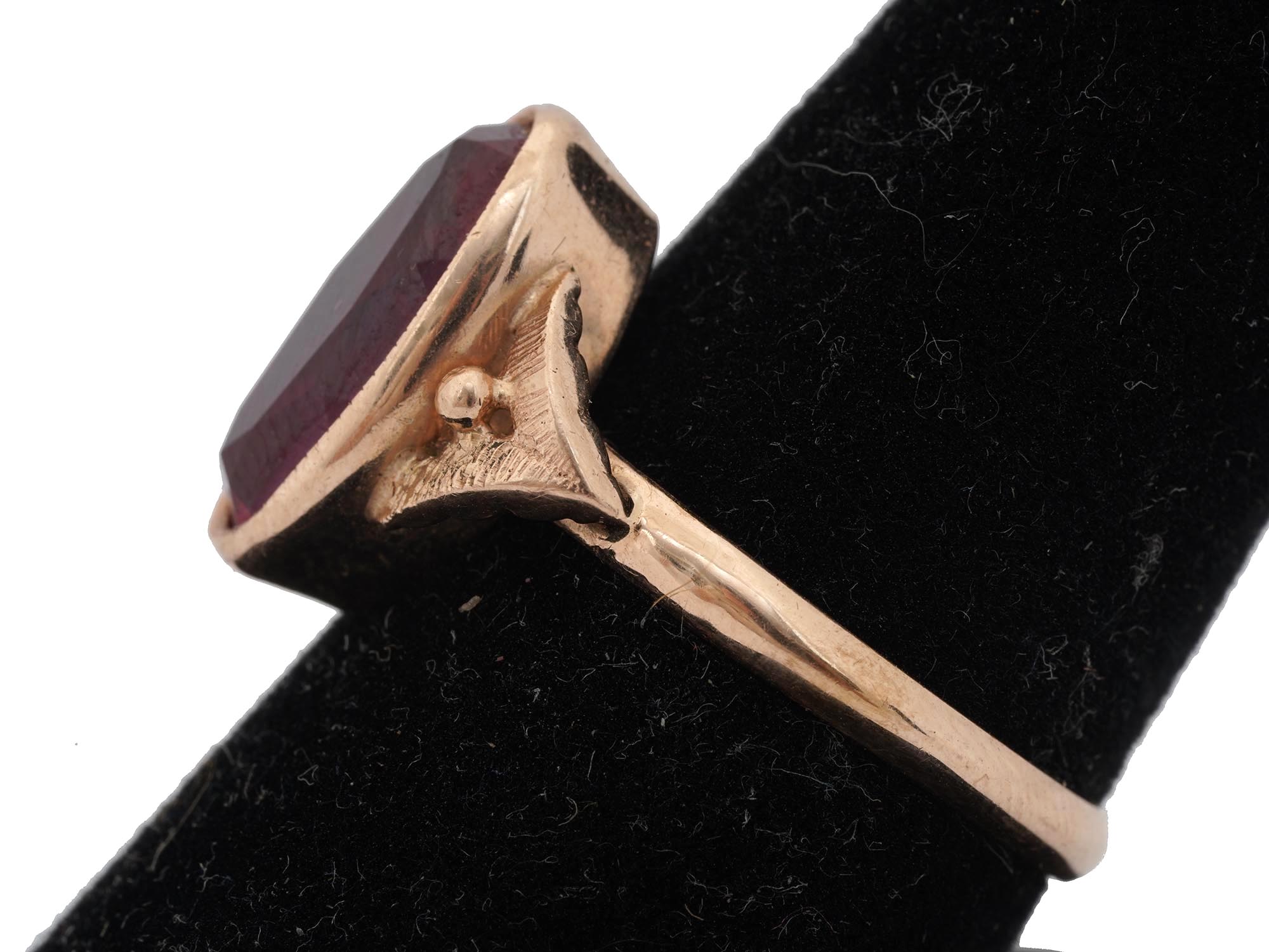 RUSSIAN SOVIET 583 GOLD RING WITH CORUNDUM STONE PIC-1